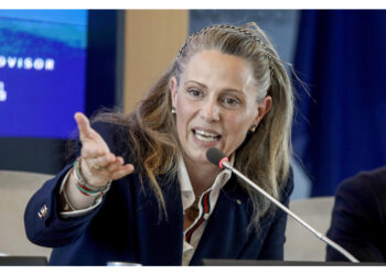 Dopo le polemiche per storie social dal sapore no vax di Picchi