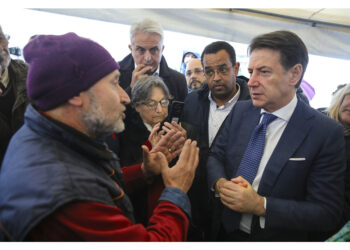 'Non vogliono confrontarsi con la realtà di una crescita zero'