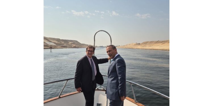 Inviato speciale Italia per l'Imec in visita al Canale di Suez