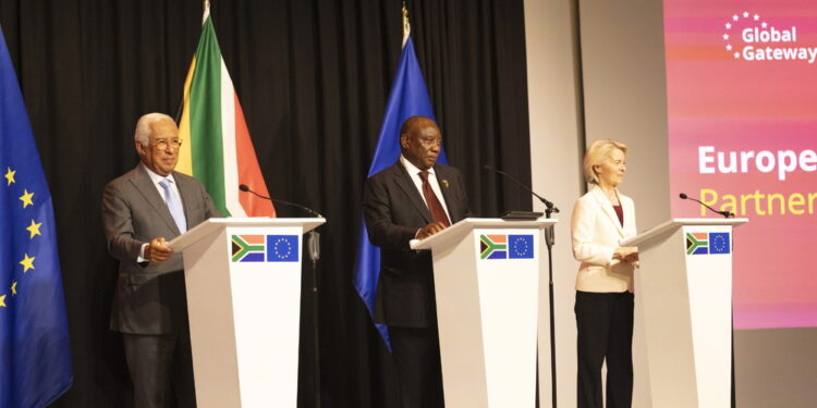 Inviterà tutti 27 Ue a incontro su Kiev a margine vertice Ue-Ua