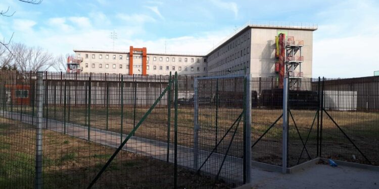 La denuncia del Sappe: 'Sicurezza per gli agenti'