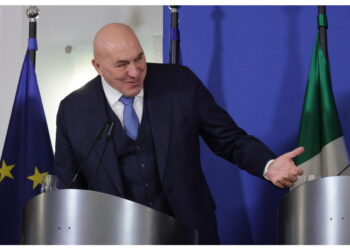 'Non parlerà solo di numero di militari ma di organizzazione'