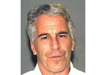 Il tycoon aveva sempre parlato di rapporti finiti nel 2004