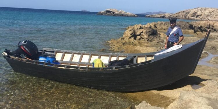 Approdati in 18 ore tra Porto Pino e Sant'Antioco