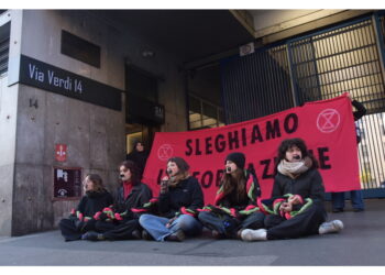 'Sleghiamo l'informazione'