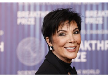 Vicini della villa di Beverly Hills si lamentano per il rumore