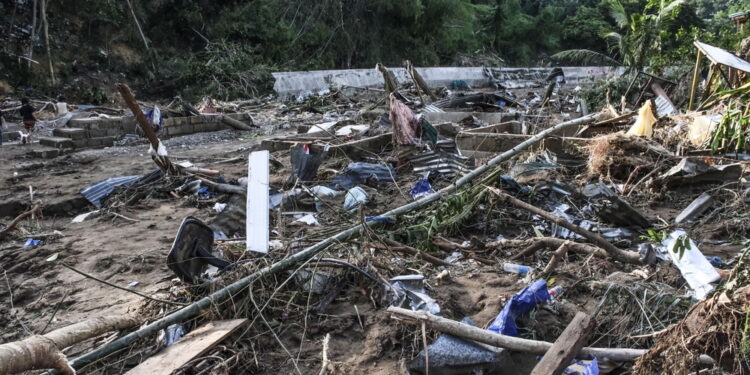 I dispersi sono ancora 127. Alluvioni 'senza precedenti'