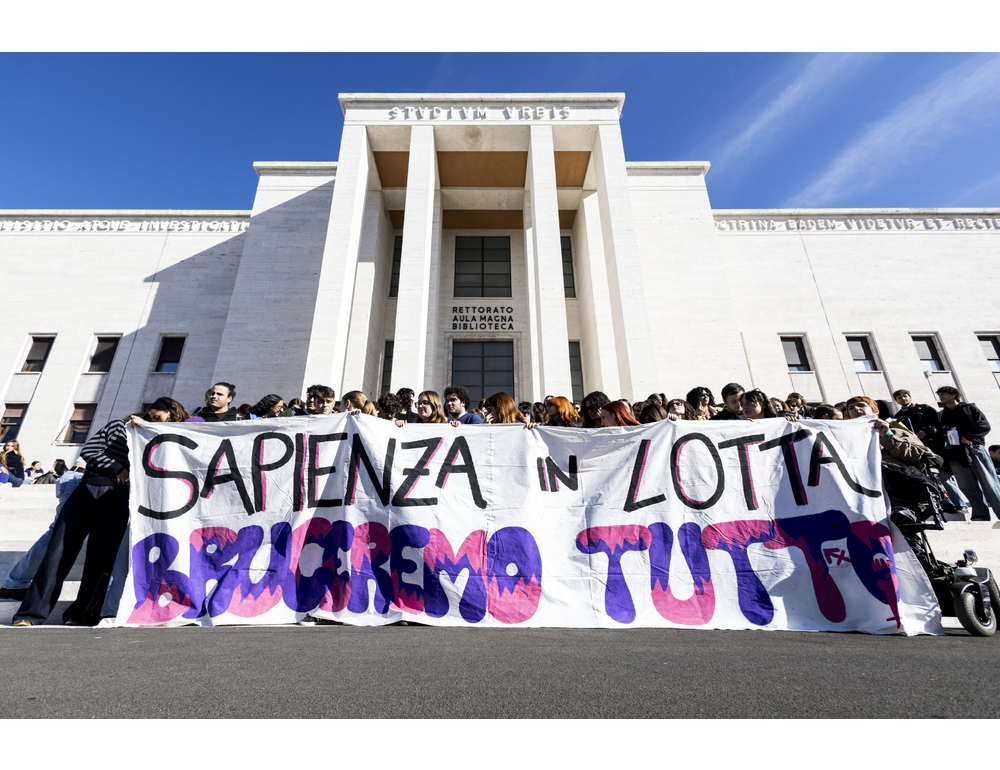 Flash mob alla Sapienza per ricordare Giulia e vittime violenze