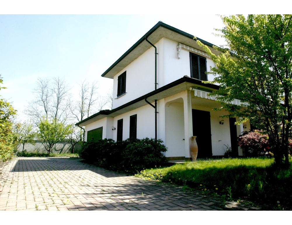 Garlasco: sulla porta impronte di Marco Poggi e di un operatore