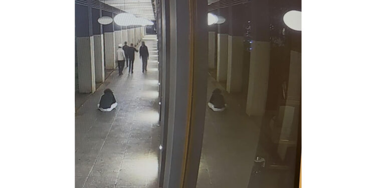 Famiglia incredula di fronte a giustificazioni giovani arrestati