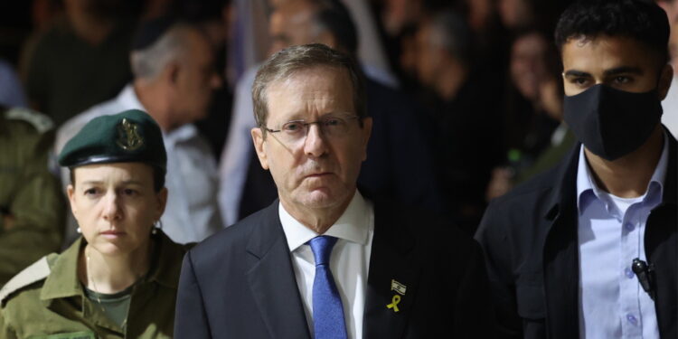 'Dopo aver ricevuto pareri pertinenti. Implicazioni importanti'