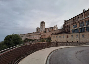 Leone sulla tomba del santo