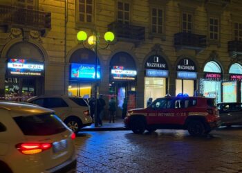 Fiamme sul palcoscenico spente