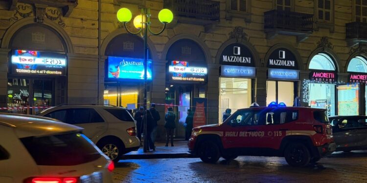 Fiamme sul palcoscenico spente