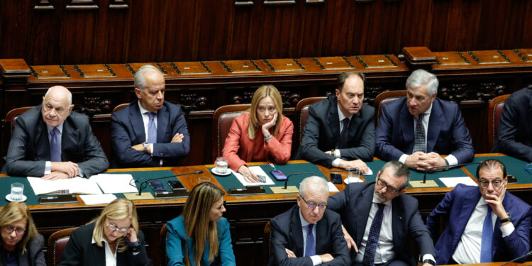 "Modifiche positivi per le procedure nei confronti della Corte"