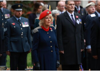 Cerimonia con veterani Gb all'Abbazia di Westminster