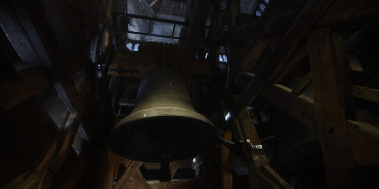 E di altre quattro chiese di Parigi