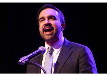 'Orgoglioso di essere qui come sindaco eletto'