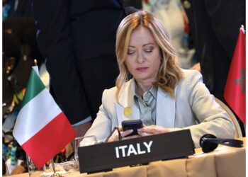 La premier ai volenterosi