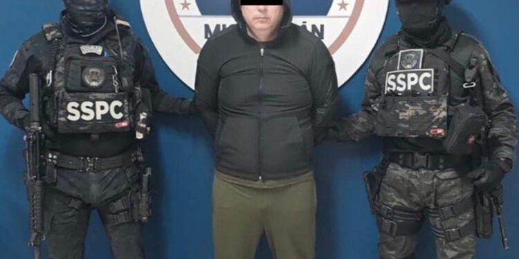 È uno dei leader di cellula criminale legata al narcotraffico