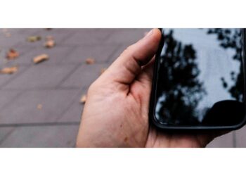 Potrebbero contenere immagini dei soprusi subiti dal ragazzo