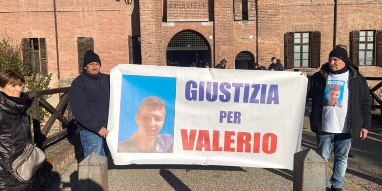 Dieci imputati per morte di Valerio Miceli
