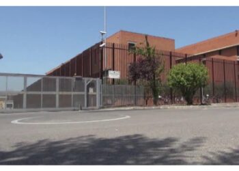 Al centro accertamenti approvvigionamento di droga e cellulari