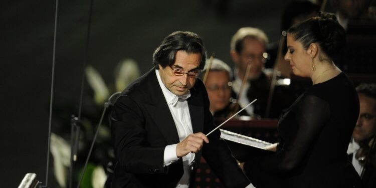 La cerimonia il 12 dicembre in occasione del Concerto di Natale