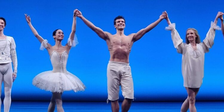 Star della danza e pubblico dei grandi eventi per il suo show