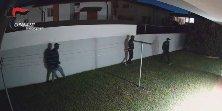 In carcere due persone