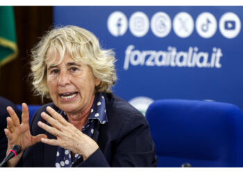 Di lui non intendo occuparmi.Tangentopoli fu scandalo e barbarie