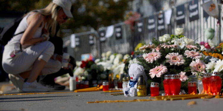 Decine di migliaia di persone al raduno commemorativo