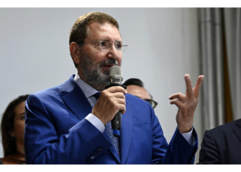 Ex sindaco trova sintonia con Raggi. I Dem