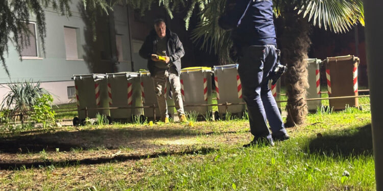 Restano gravi le condizioni di due dei quattro feriti