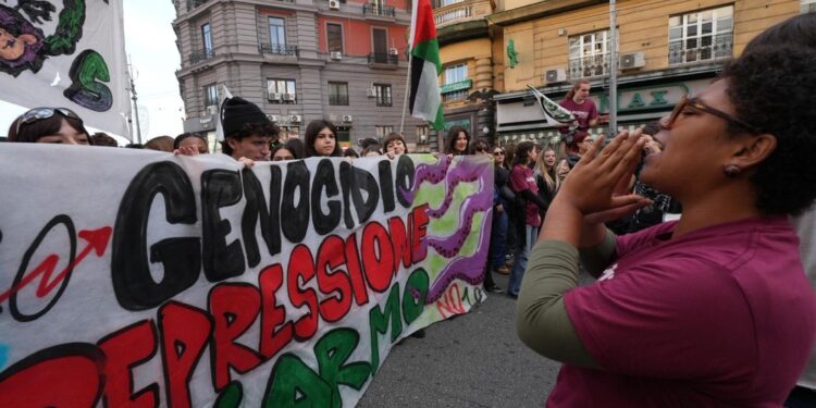 Corteo in occasione delle iniziative per il #Nomeloniday