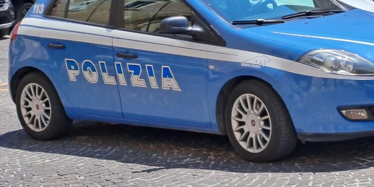 A Grosseto: a trovare l'uomo è stato l'ufficiale giudiziario