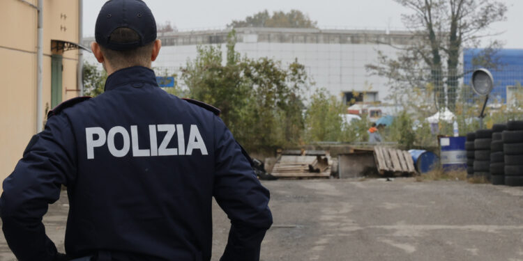 Cariche e lanci di sassi