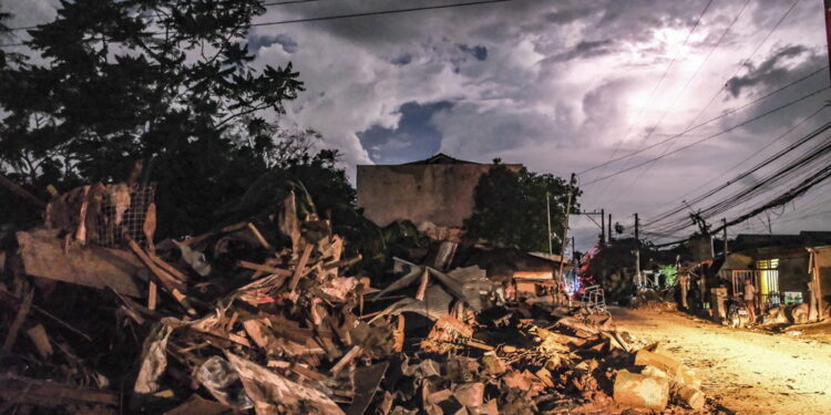 Si alzano acque alluvionali