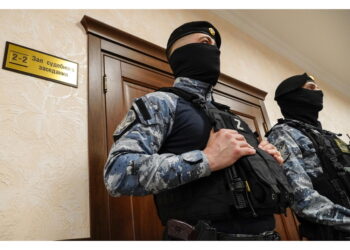 Sequestrati conti e immobili per centinaia di milioni di rubli