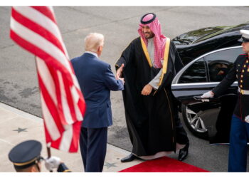 Attacca Abc: 'Non mettete in imbarazzo il nostro ospite'