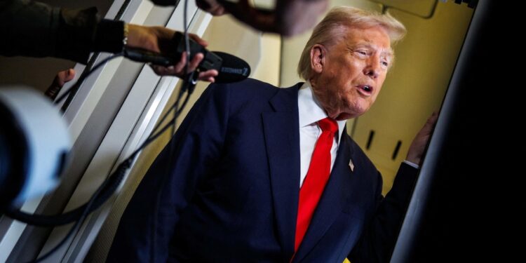 Lo ha detto il presidente Usa a bordo dell'Air Force One