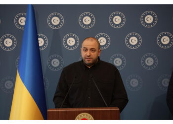 'Sono in continuo contatto con Zelensky'