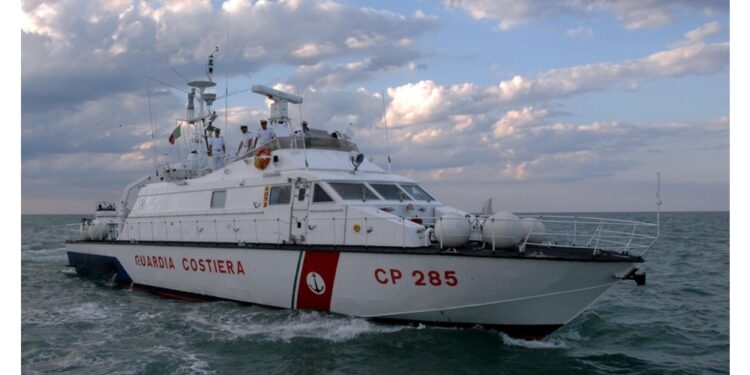 Notato da un passante sulla battigia a Cavi di Lavagna