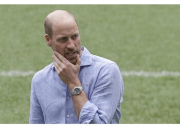 Il principe in visita al Cristo Redentore come Lady D nel 1991