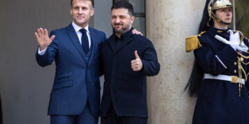 Presidente ucraino con Macron