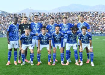 Una formazione del Como nella stagione 2025-2026 (foto Colombo)