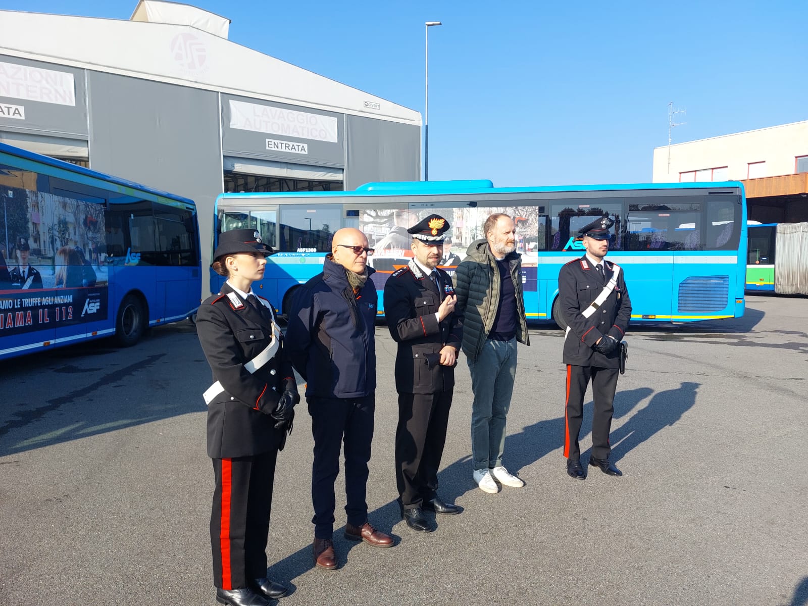 “Fermiamo le truffe agli anziani. Chiama il 112”: la campagna di sensibilizzazione dei carabinieri di Como e di Asf