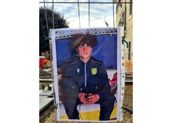 A Campi Bisenzio fiaccolata per ricordare Maati Moubakir a un anno dalla morte