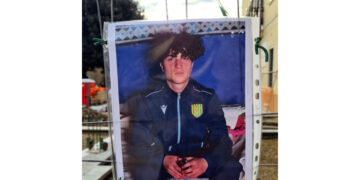 A Campi Bisenzio fiaccolata per ricordare Maati Moubakir a un anno dalla morte