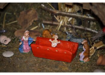 Un presepe che parla all'attualità
